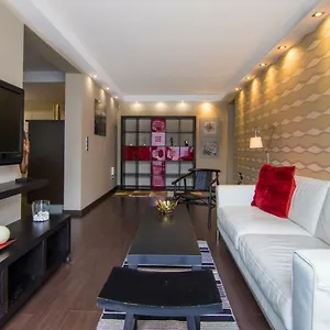 Apartment Warhol